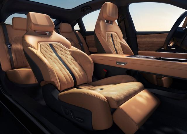 剛官宣“一夜成名”!無框門+大馬力后驅,續航1301km,提速6.9s-有駕 剛官宣“一夜成名”!無框門+大馬力后驅,續航1301km,提速6.9s-有駕