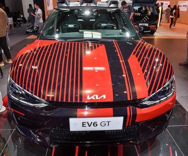 起亞性能小鋼炮亮相,定價28萬,起步就是325馬力,外觀時尚酷炫-有駕 起亞性能小鋼炮亮相,定價28萬,起步就是325馬力,外觀時尚酷炫-有駕