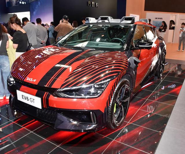 起亞性能小鋼炮亮相,定價28萬,起步就是325馬力,外觀時尚酷炫-有駕 起亞性能小鋼炮亮相,定價28萬,起步就是325馬力,外觀時尚酷炫-有駕