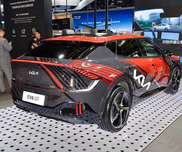 起亞性能小鋼炮亮相,定價28萬,起步就是325馬力,外觀時尚酷炫-有駕 起亞性能小鋼炮亮相,定價28萬,起步就是325馬力,外觀時尚酷炫-有駕