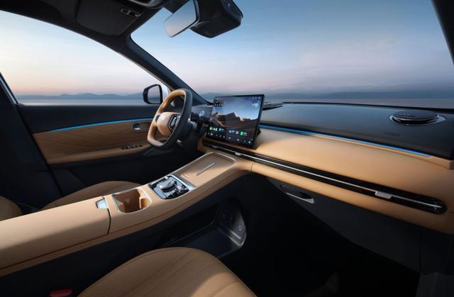 星艦7 EM-i越級(jí)空間,家庭出行新選擇-有駕 星艦7 EM-i越級(jí)空間,家庭出行新選擇-有駕