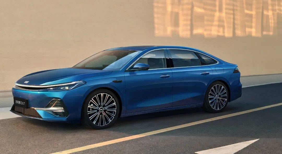 吉利德國研發中心首揭面紗:技術賦能下的銀河 A7 實力解析