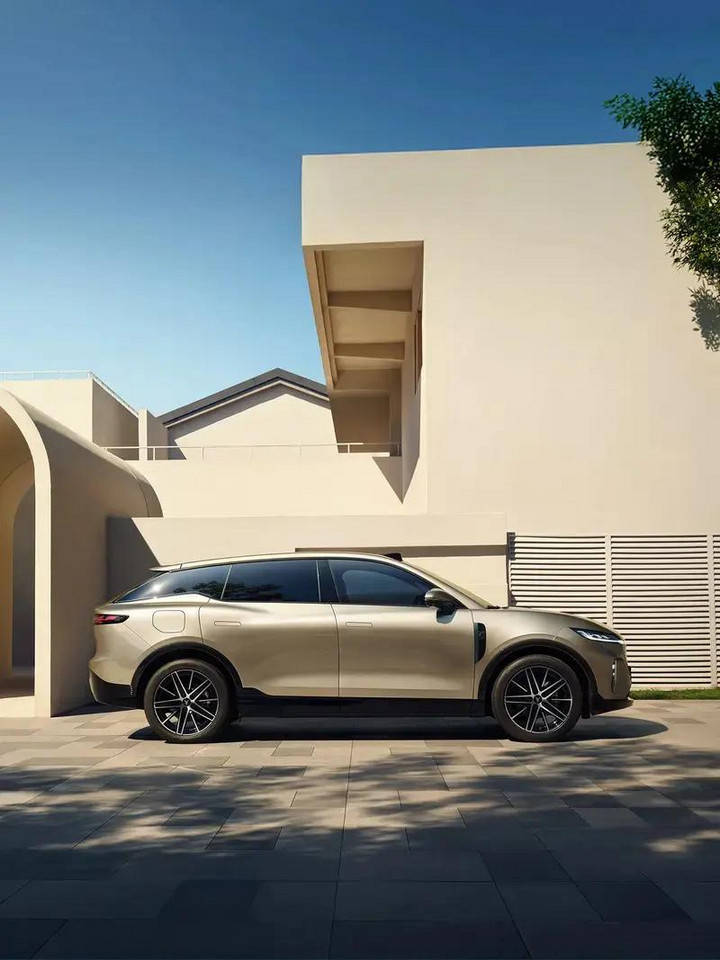 全新嵐圖知音8月底上市 搭載華為智駕與鴻蒙座艙