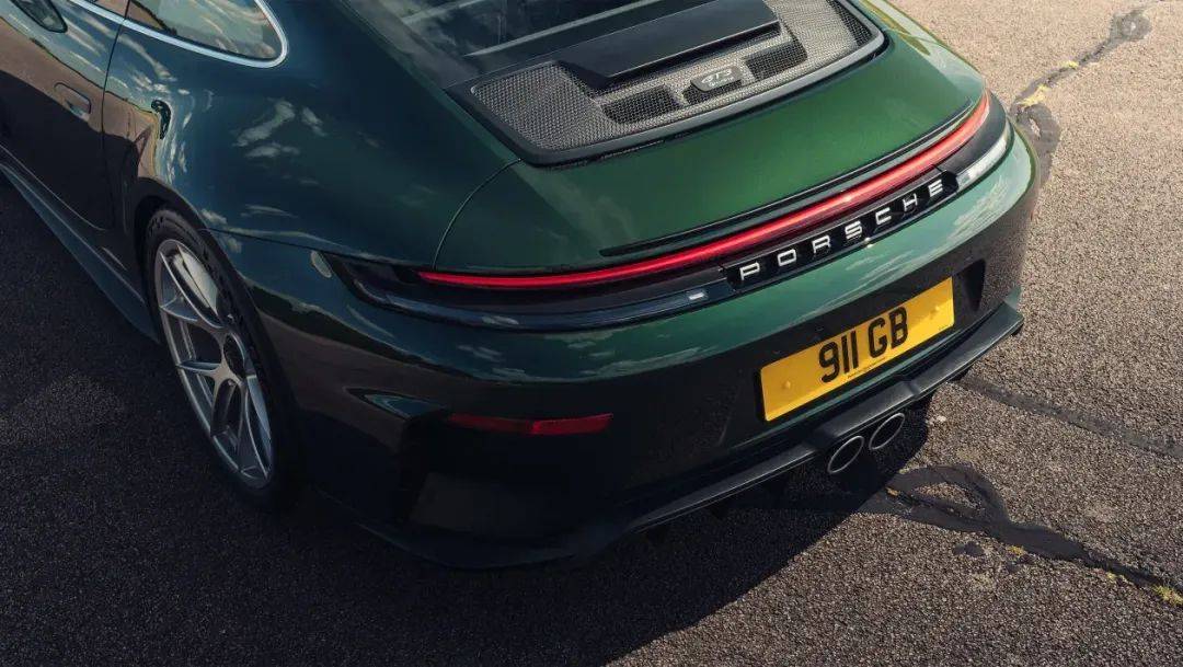 2025款保時捷911 GT3 Touring,你是真的聽勸啊