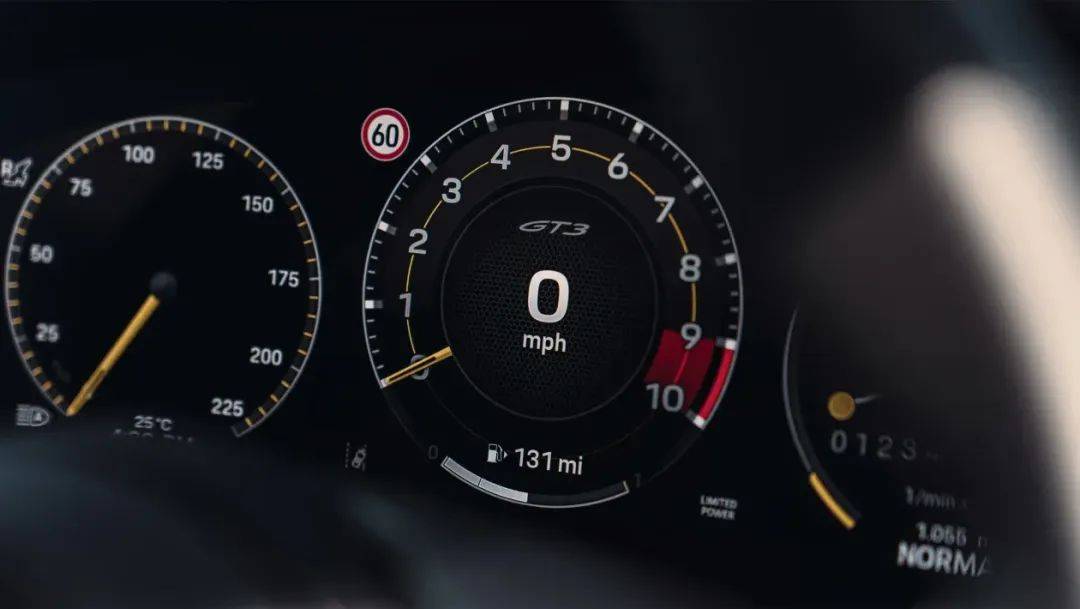 2025款保時捷911 GT3 Touring,你是真的聽勸啊