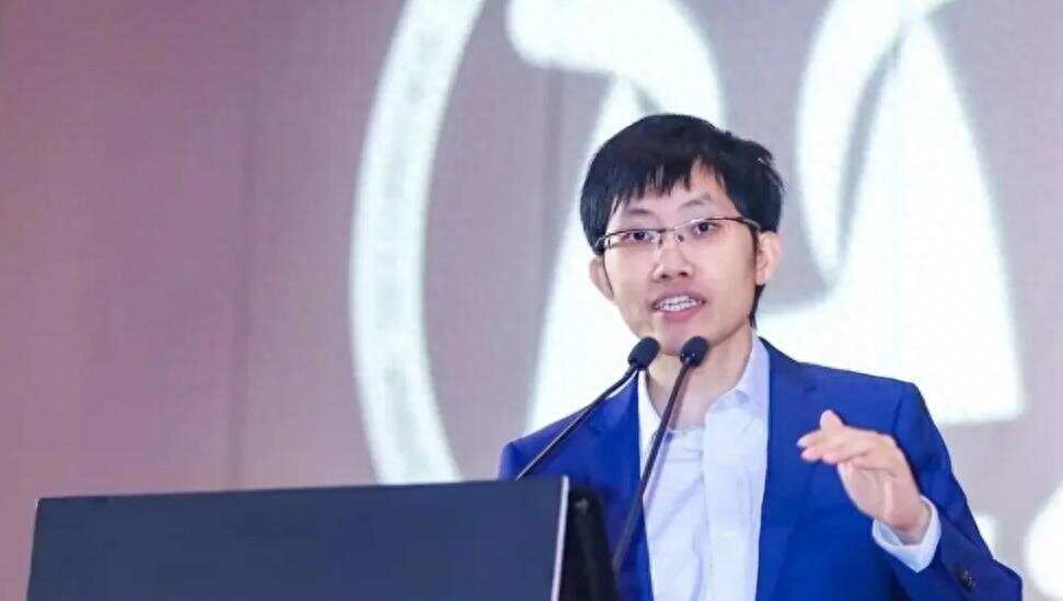 半年不到 DeepSeek已跌落神壇