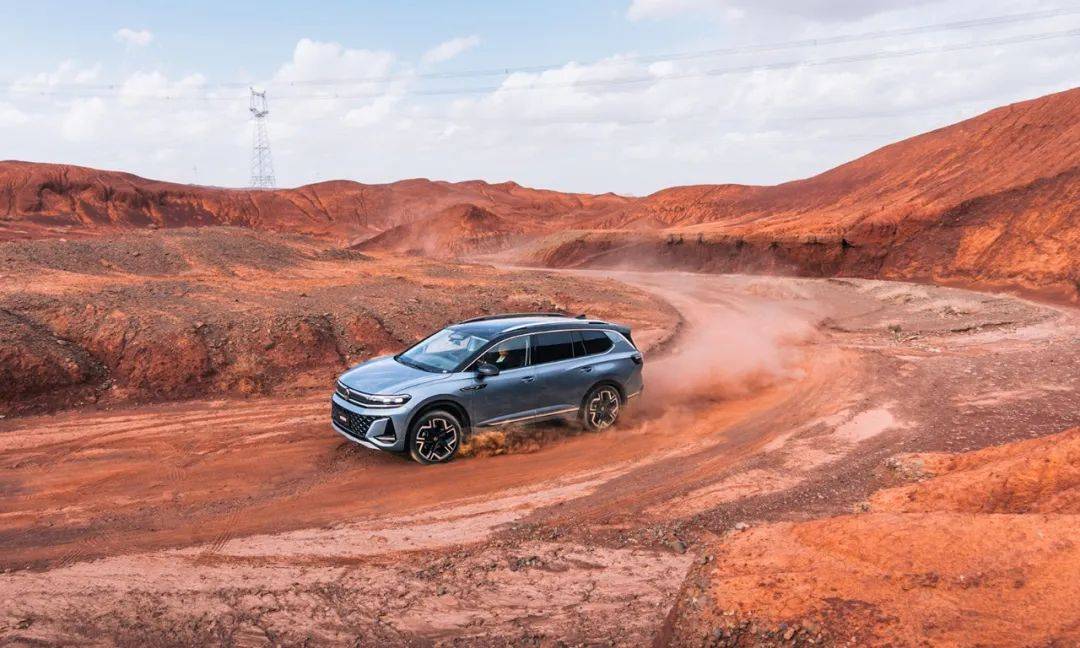 燃油大6座SUV,設計/座艙/動力齊升級,預售29.99萬起