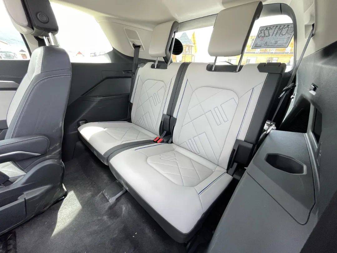 燃油大6座SUV,設計/座艙/動力齊升級,預售29.99萬起