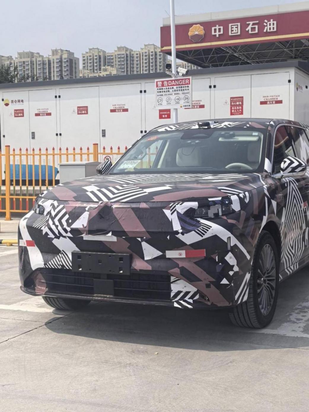 首發解讀魏牌全新旗艦SUV:打響“9系技術制高點”的爭奪戰