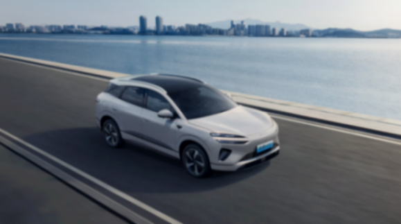 雙車齊發(fā)掀桌!海獅06揣100項(xiàng)標(biāo)配殺進(jìn)13萬級,這誰頂?shù)米。?" data-bd-imgshare-binded="1" /></span></p>
<p>值得一提的是,比亞迪為所有搭載“天神之眼”的車型,提供智能泊車安全兜底,且不限首任車主、不限質(zhì)保期等,讓車主享受媲美L4級智能泊車輔助的待遇,這則史無前例的承諾,將成為海獅06差異化競爭的重要籌碼。</p>
<p><span id="3pi2y88" class="a-image"><img src="http://www.ei53k.cn/uploads/image/2025/0727/1HS640427.jpg" title=