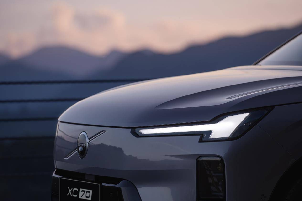 沃爾沃XC70如何用\"超混鎧甲\"重構豪華防線?