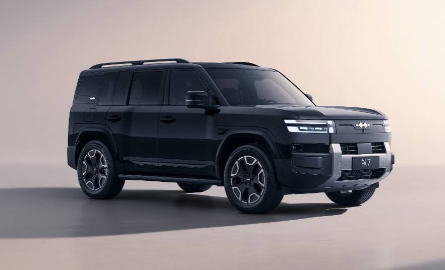 方程豹鈦7首臺量產車下線 價格預計在28-32萬