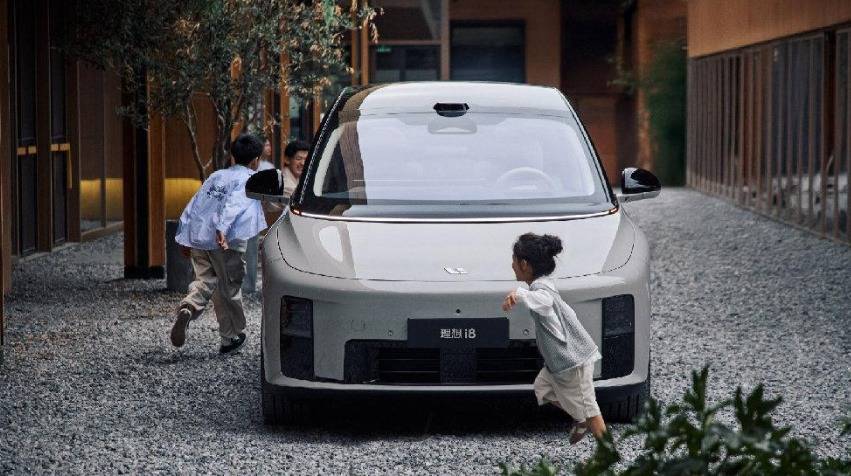 理想i8閃電降價,李想為何倉促“低頭”?