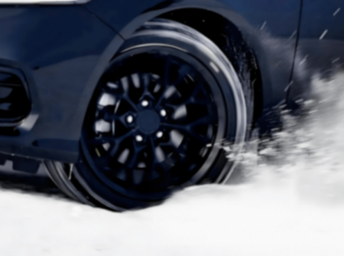 跨國車企2025年上半年業績表現來看,盡管多數車企營業收入數據未出現明顯波動,但凈利潤卻遭遇一場集體“雪崩”,跌幅全線突破兩位數