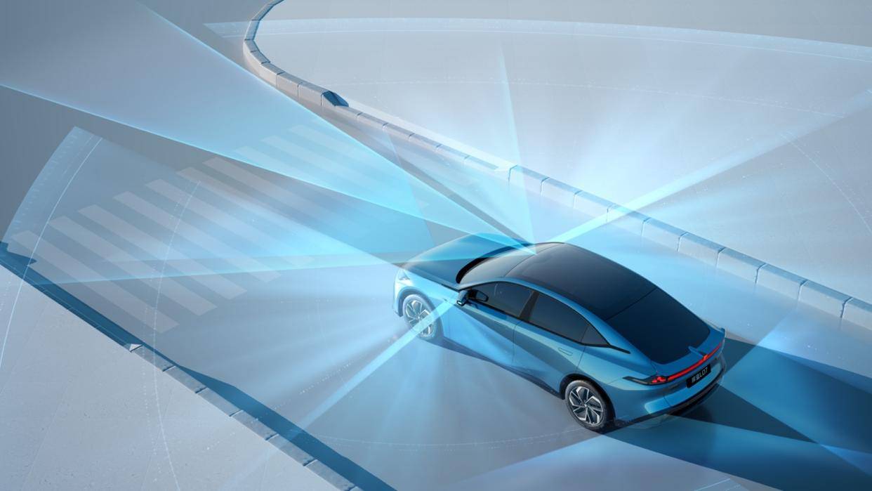 13.59萬,華為乾崑智駕上車!深藍L07炸穿15萬級天花板