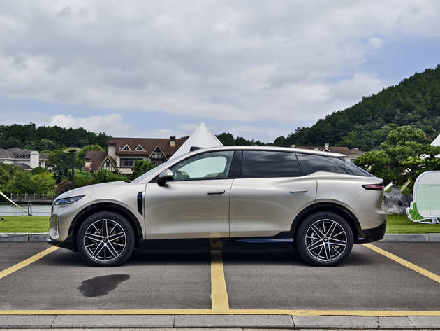 華為智駕 年輕人首選 試駕全新嵐圖知音