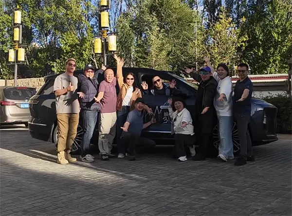 李斌：蔚來G318川藏線充換電全線貫通 一路換電到珠峰！