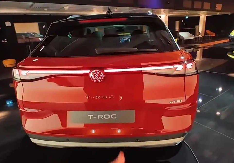 提供混合動力/預計8月27日首發 全新一代大眾T-ROC官方諜照