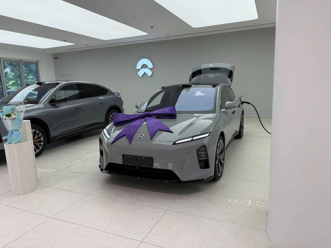 蔚來突然全系大降價 向理想極限施壓