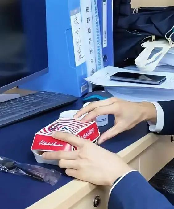 45歲三甲醫(yī)院腦梗專(zhuān)家自己腦梗了