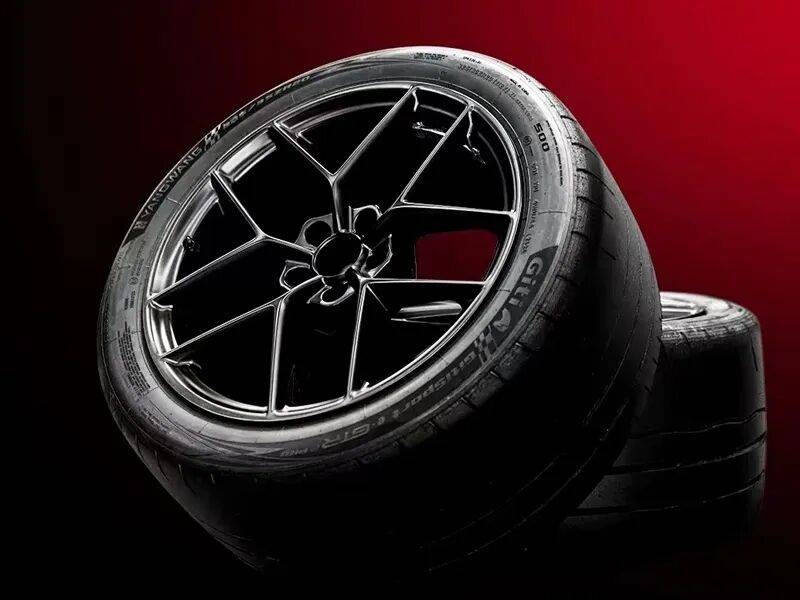 四電機+3019馬力,仰望U9 Xtreme全球首發,限量30臺!