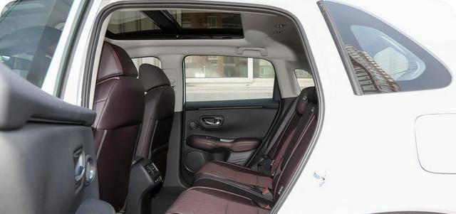 本田價(jià)格大跳水,21萬(wàn)直降至8.48萬(wàn),油耗僅3L喝92號(hào)油