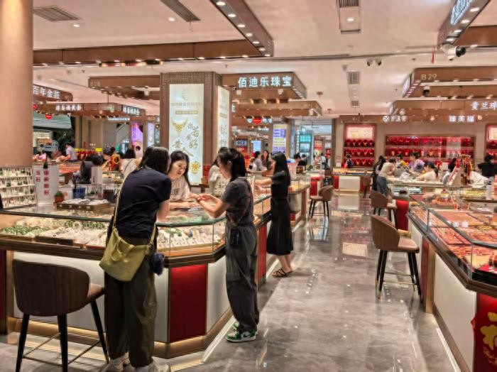 金價跌破3900美元,未來會是什么走勢?