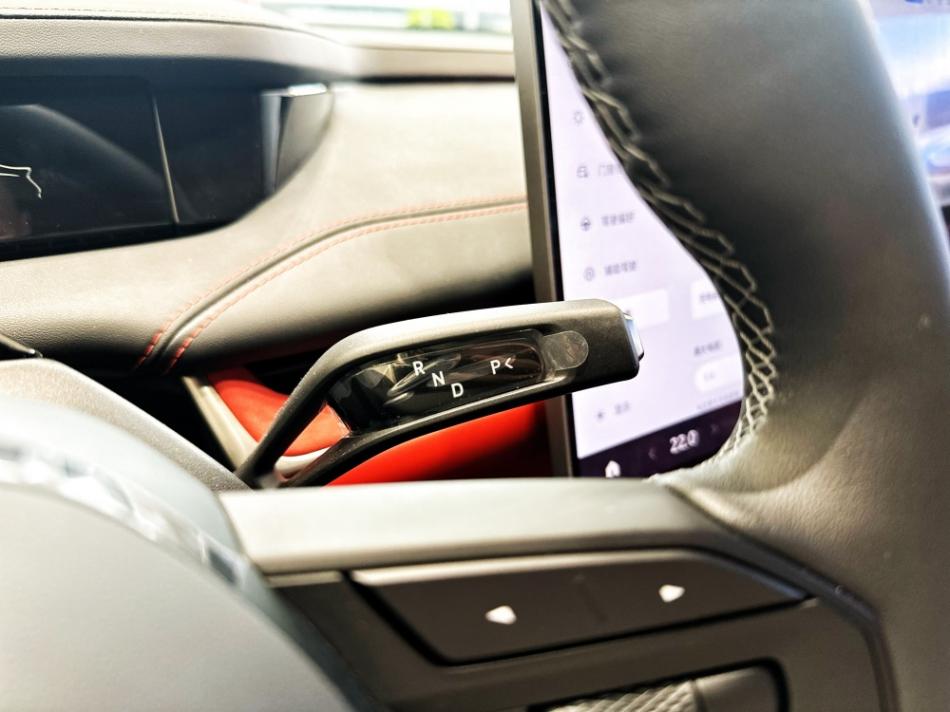 12 項硬核升級,小米SU7改款上線,坐地漲價0.99萬,還便宜嗎? 圖片