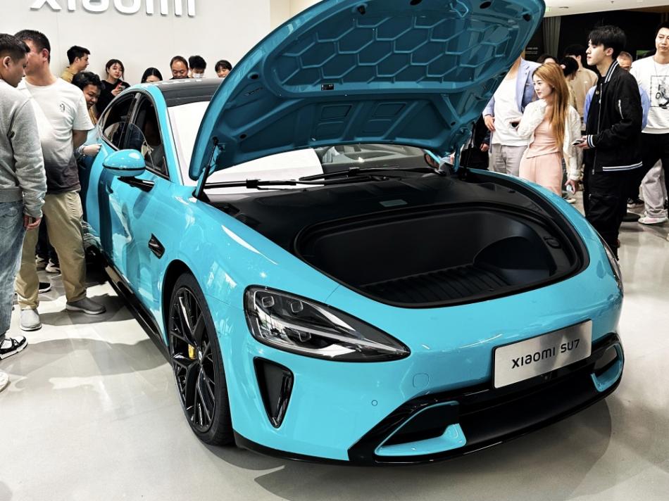 12 項硬核升級,小米SU7改款上線,坐地漲價0.99萬,還便宜嗎? 圖片