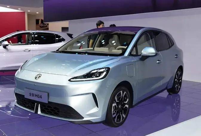 名爵MG4半固態安芯版首發亮相,外觀內飾動力全解析,或成年輕純電新寵