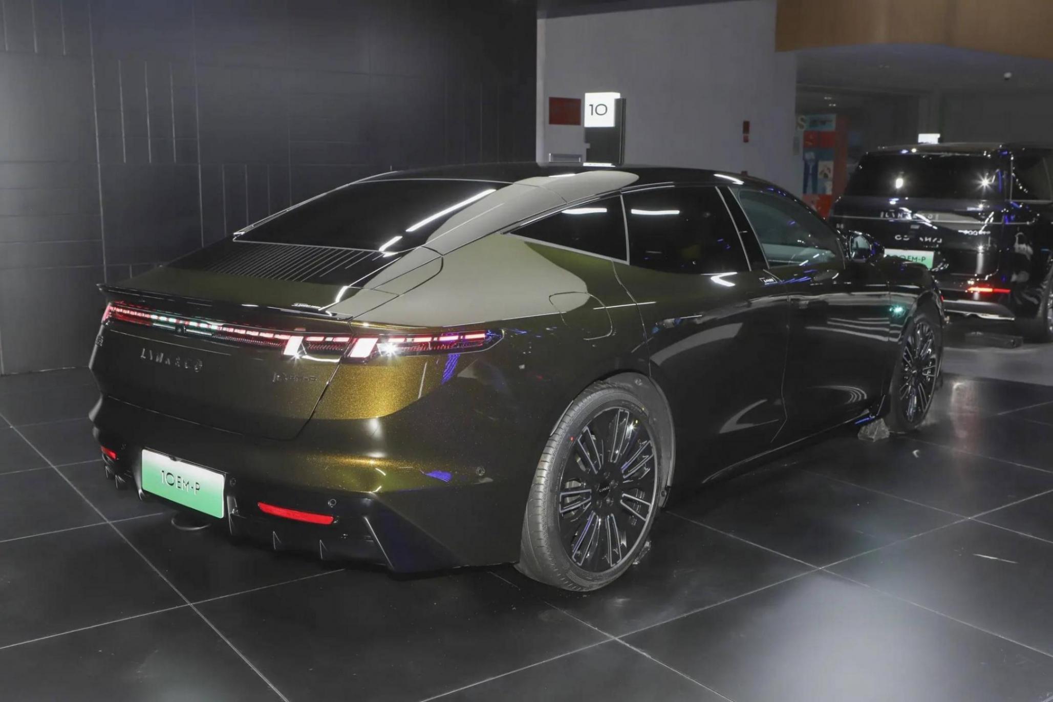 售17.58萬元起!領克10 EM-P新車型上市,默認標配千里浩瀚H5方案