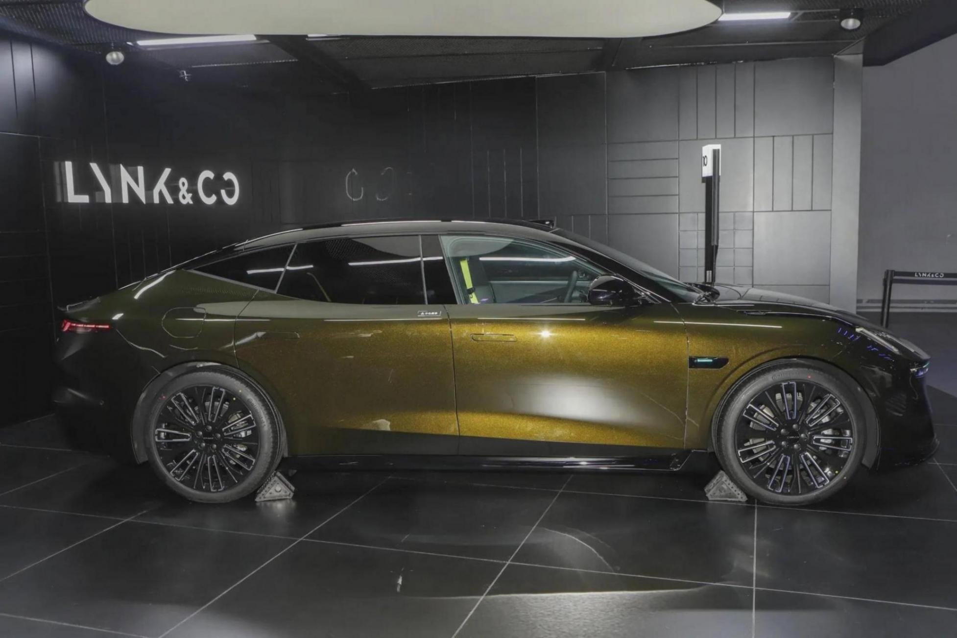 售17.58萬元起!領克10 EM-P新車型上市,默認標配千里浩瀚H5方案