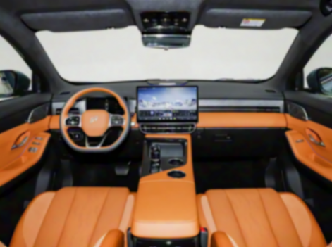 國產(chǎn)奔馳GLE軸距將超3米!多款新車動態(tài)一覽,保時捷純電SUV技術(shù)亮眼